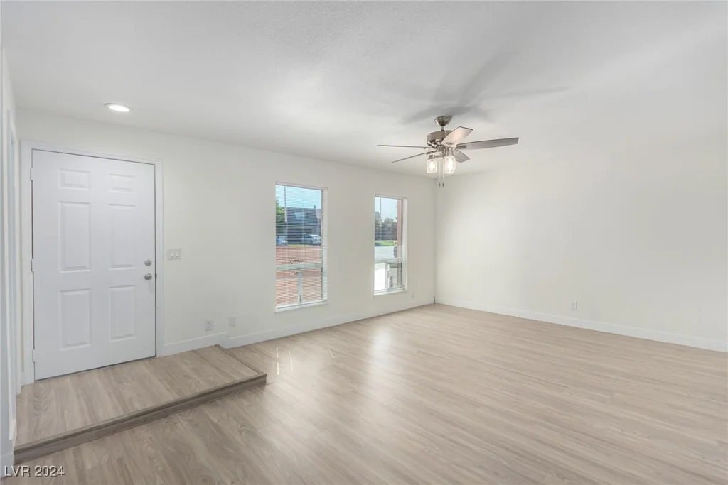 3711 Colonial, Las Vegas, NV 89121
