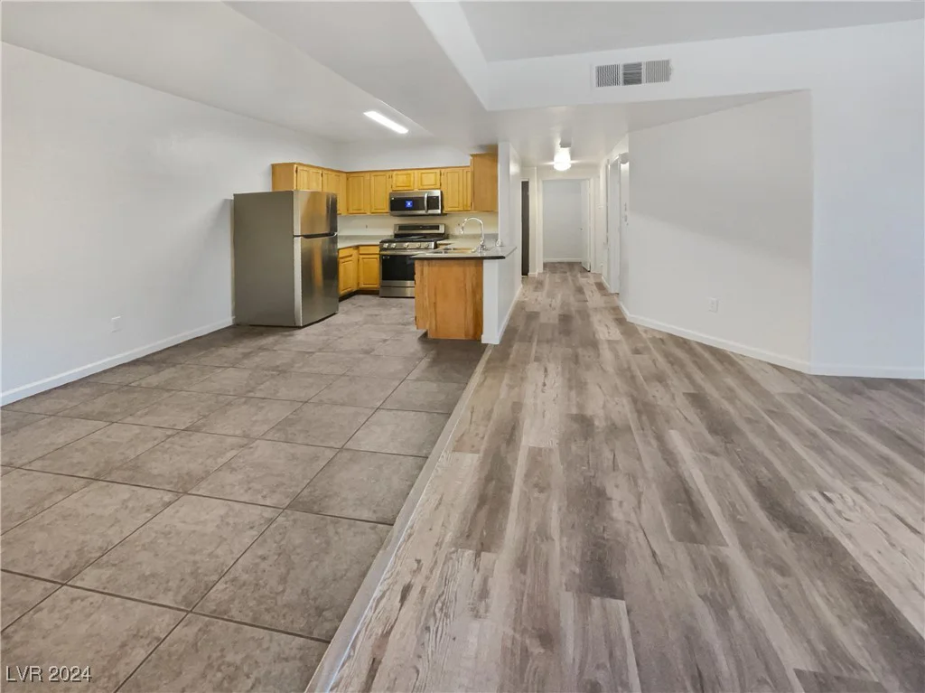 5650 Sahara, Las Vegas, NV 89142