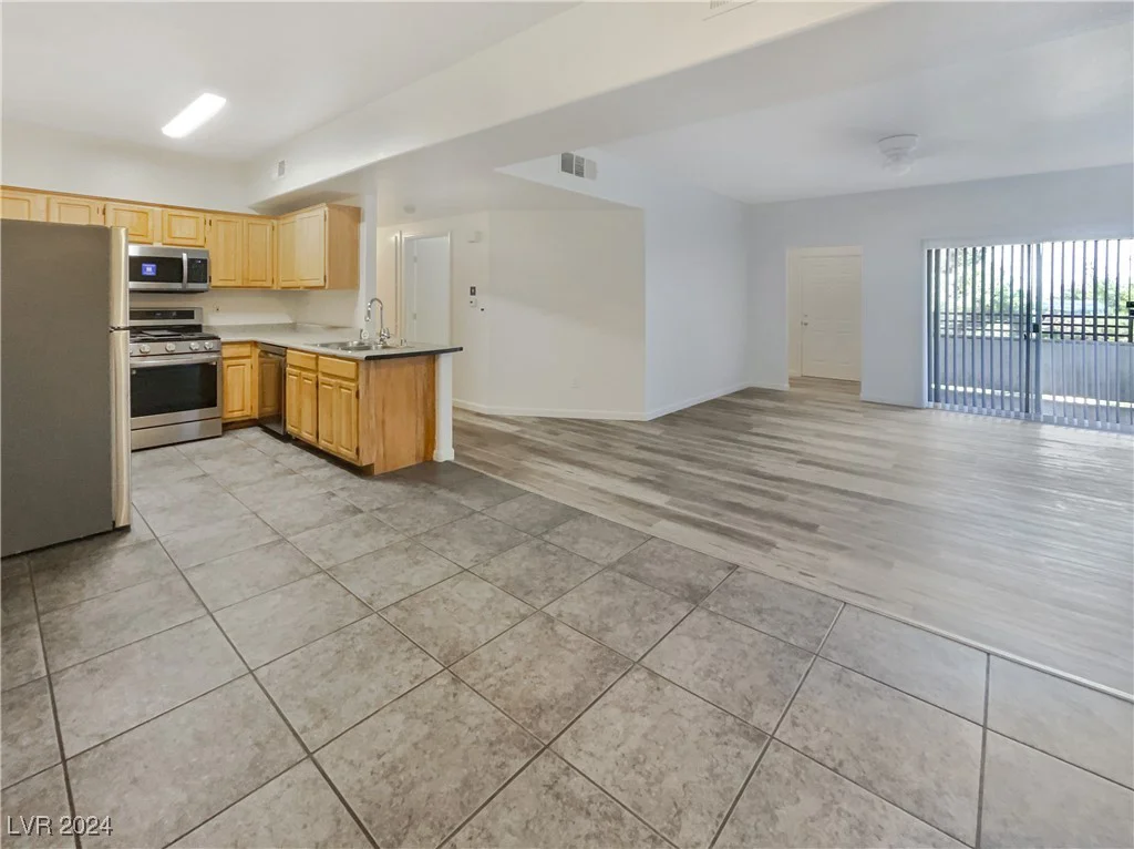 5650 Sahara, Las Vegas, NV 89142