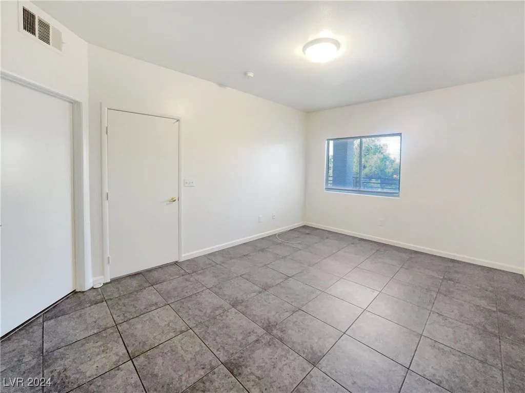 5650 Sahara, Las Vegas, NV 89142