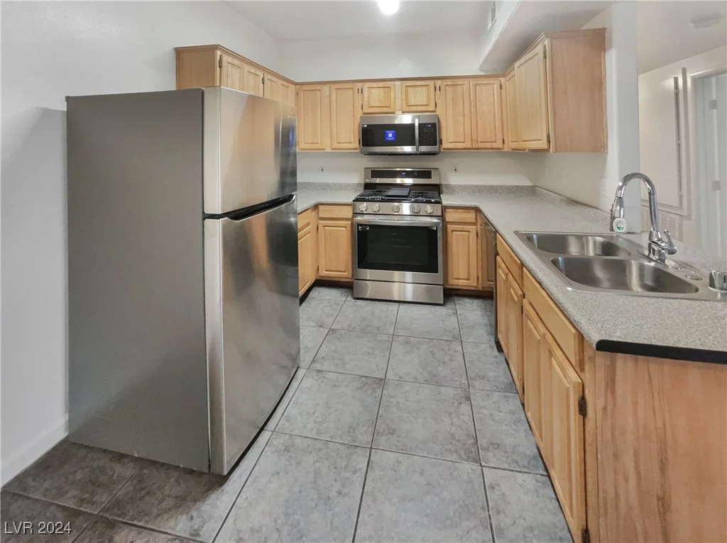 5650 Sahara, Las Vegas, NV 89142