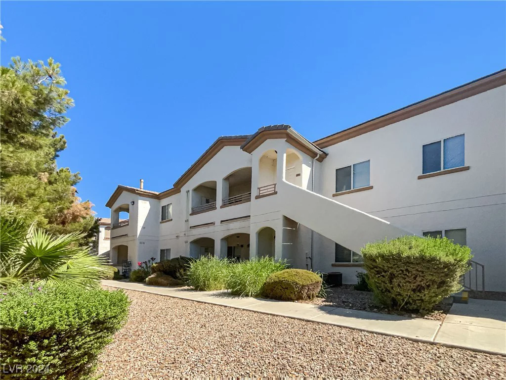 5650 Sahara, Las Vegas, NV 89142