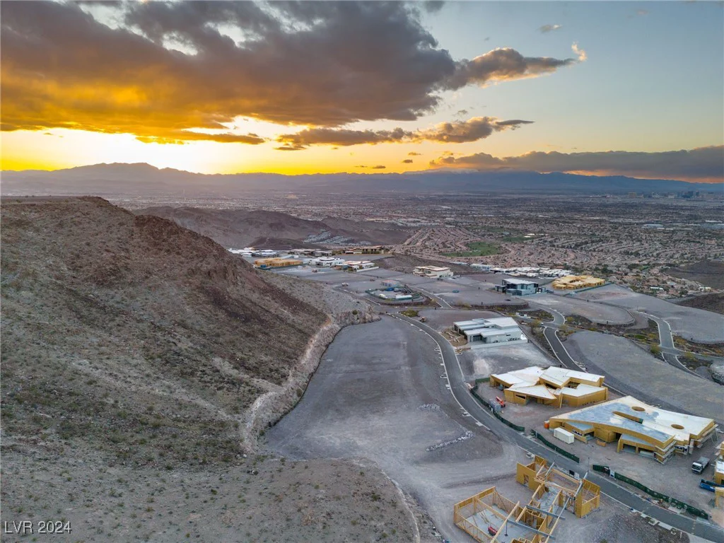 7 Chisel Crest, Henderson, NV 89012