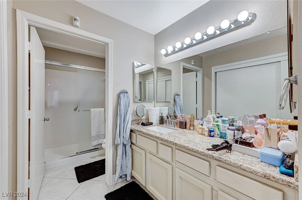 9661 Blue Bell, Las Vegas, NV 89134