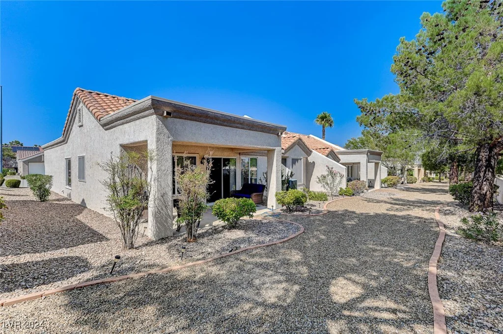 9661 Blue Bell, Las Vegas, NV 89134