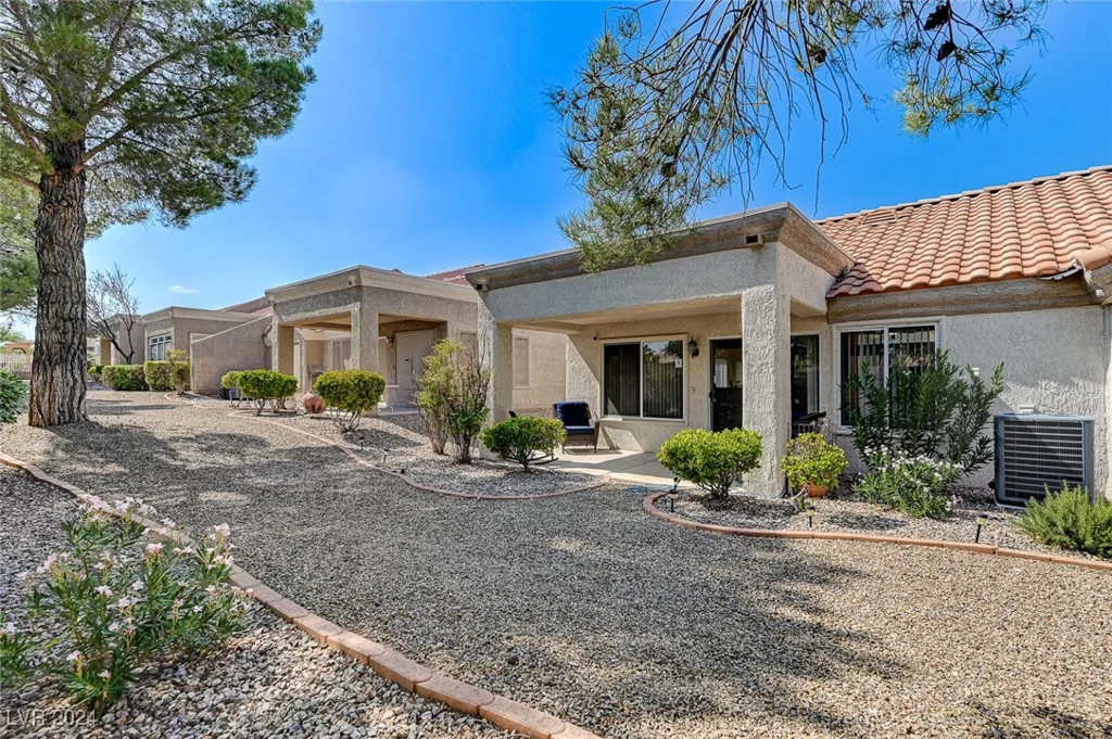 9661 Blue Bell, Las Vegas, NV 89134
