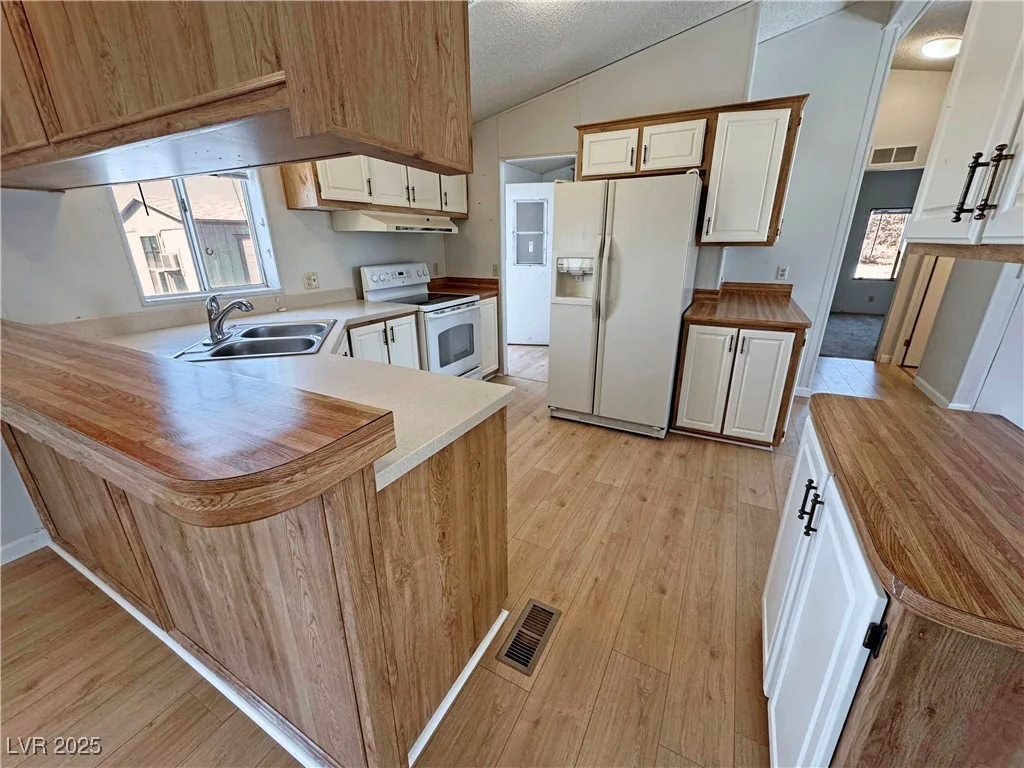 6160 Willis, Pahrump, NV 89048