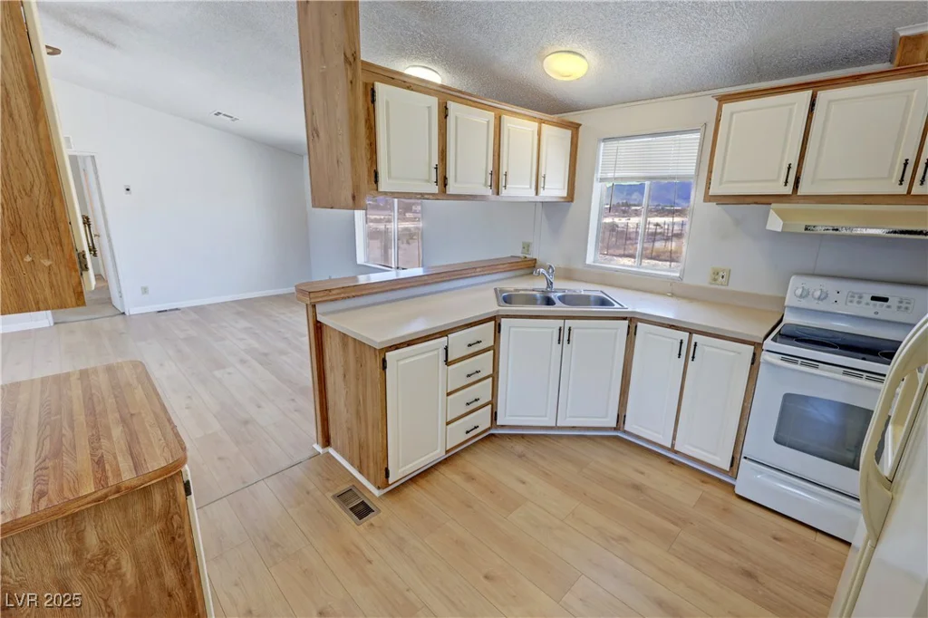 6160 Willis, Pahrump, NV 89048