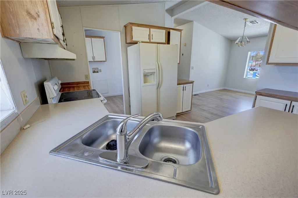 6160 Willis, Pahrump, NV 89048