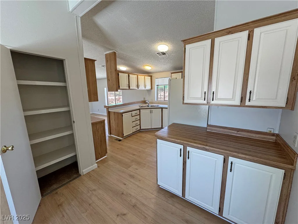 6160 Willis, Pahrump, NV 89048
