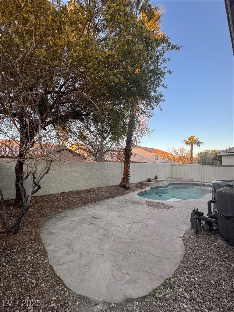 760 Canfield Pt, Las Vegas, NV 89183