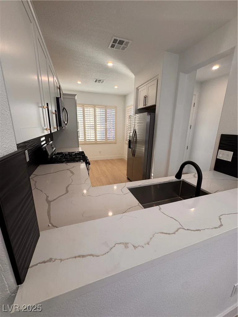 760 Canfield Pt, Las Vegas, NV 89183