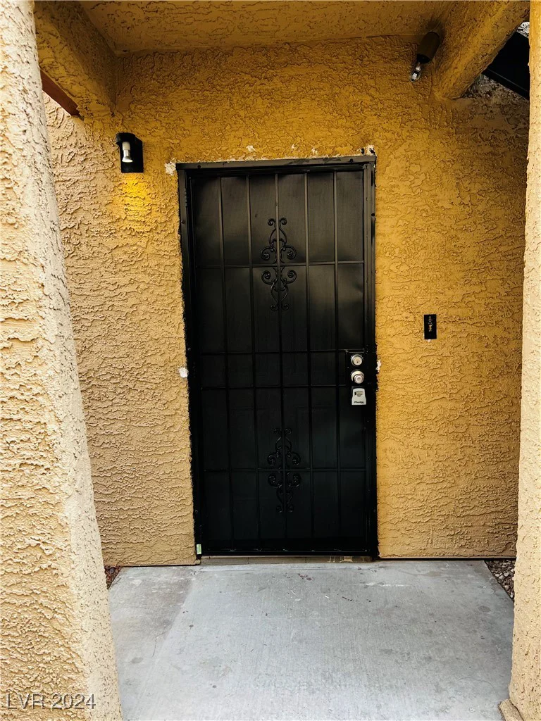 4350 Sanderling, Las Vegas, NV 89103