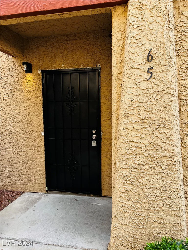 4350 Sanderling, Las Vegas, NV 89103