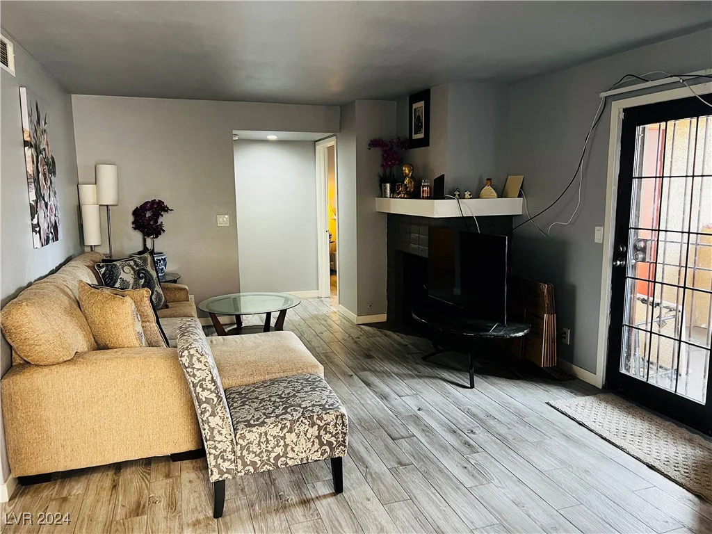 4350 Sanderling, Las Vegas, NV 89103