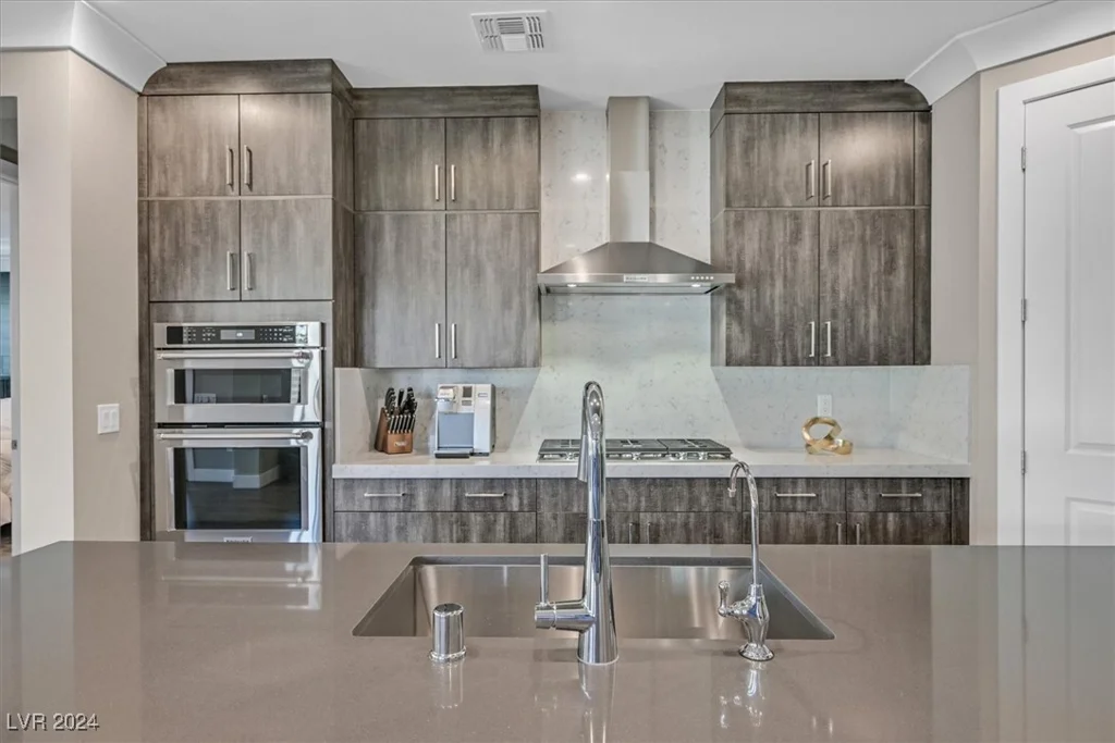 22 Via Del Fiume, Henderson, NV 89011