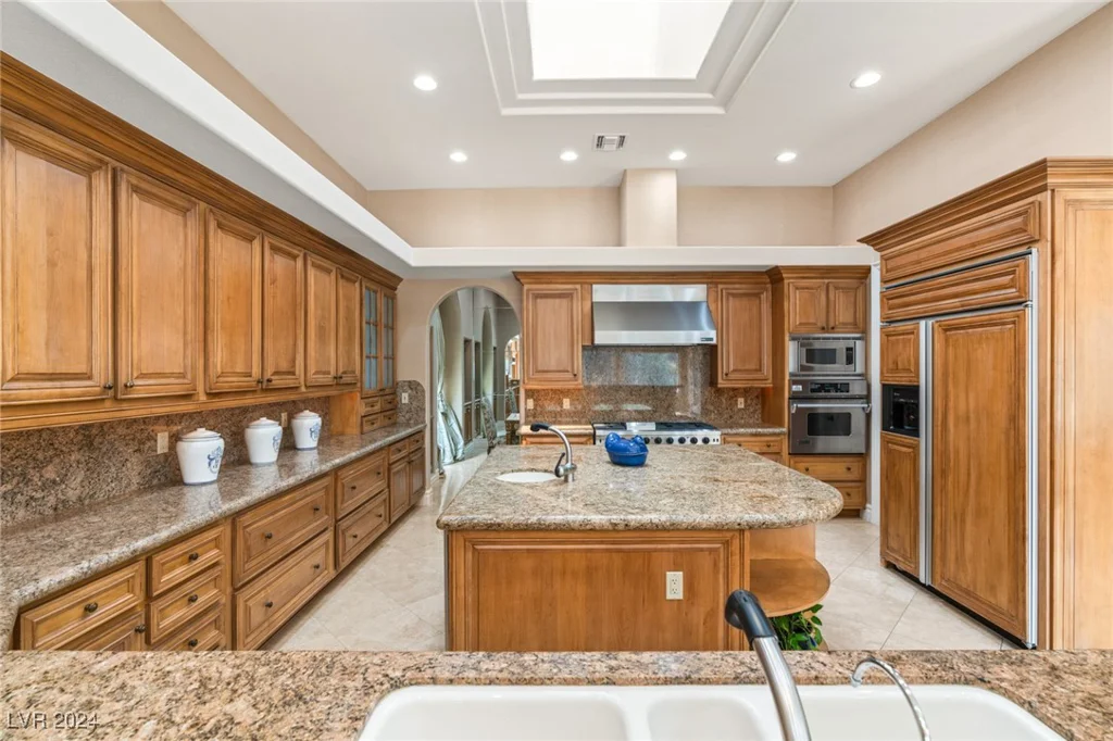 9517 VERLAINE, Las Vegas, NV 89145