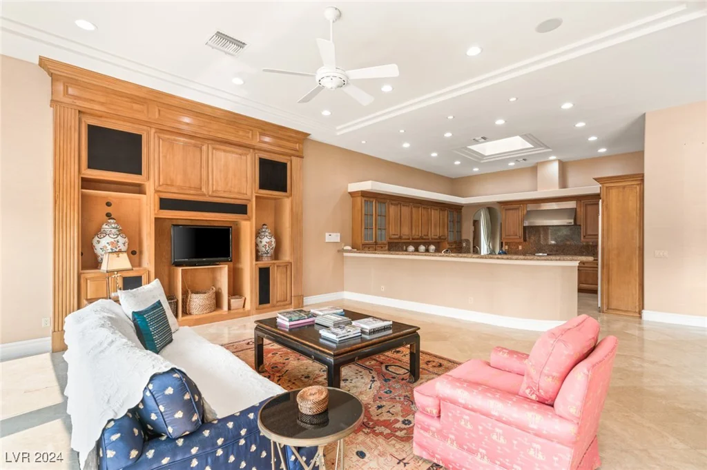 9517 VERLAINE, Las Vegas, NV 89145