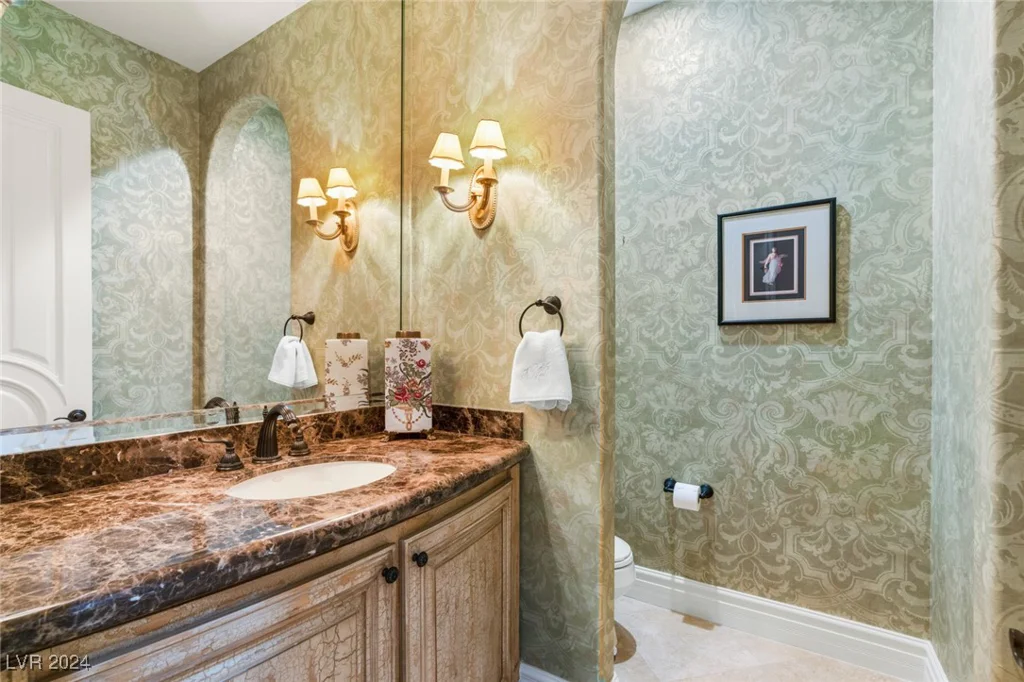 9517 VERLAINE, Las Vegas, NV 89145