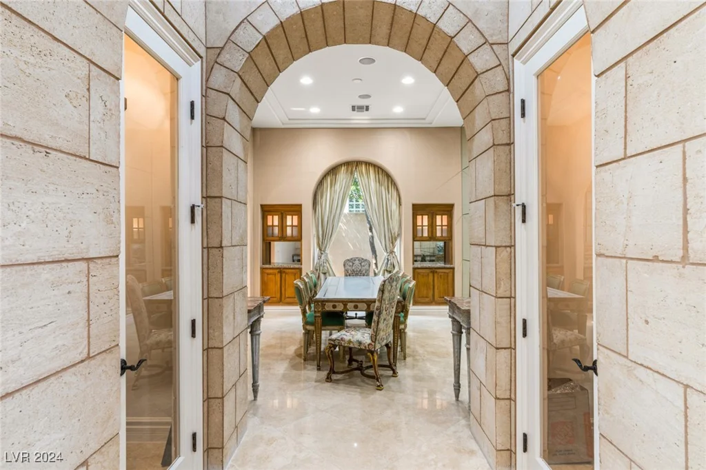 9517 VERLAINE, Las Vegas, NV 89145