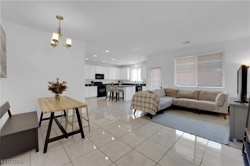 877 Royal Amethyst, Las Vegas, NV 89178