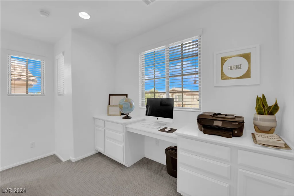 877 Royal Amethyst, Las Vegas, NV 89178