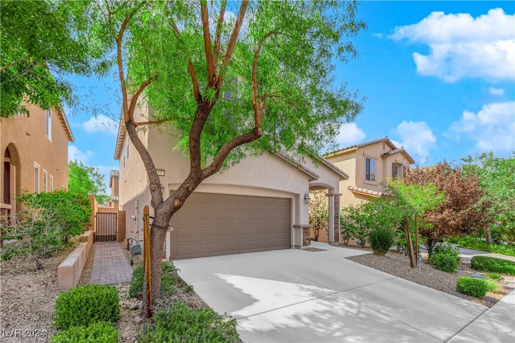 877 Royal Amethyst, Las Vegas, NV 89178