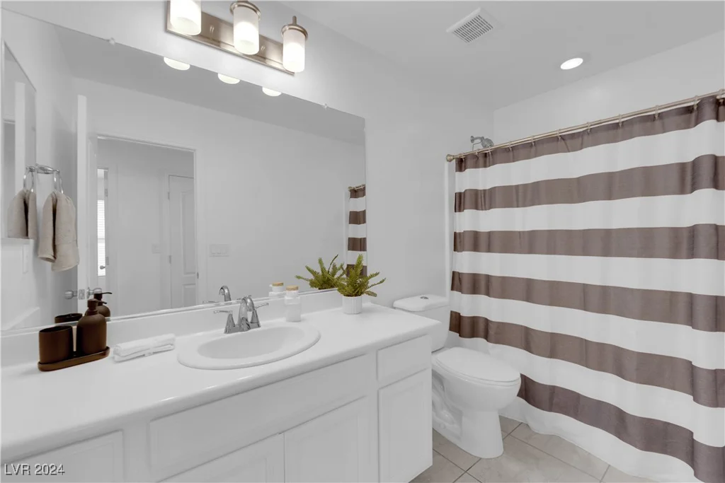 877 Royal Amethyst, Las Vegas, NV 89178