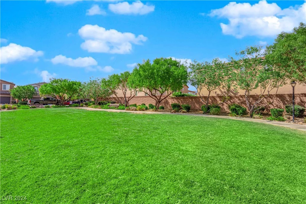877 Royal Amethyst, Las Vegas, NV 89178