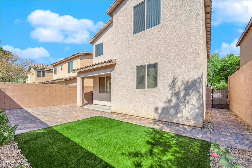 877 Royal Amethyst, Las Vegas, NV 89178