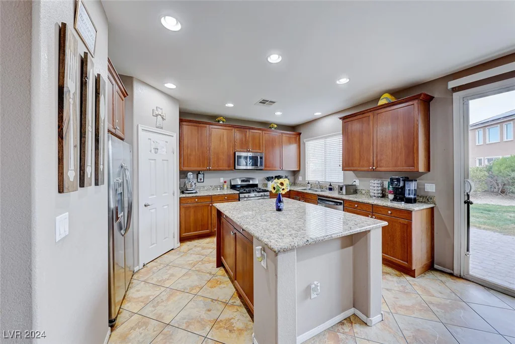 3881 Burma, North Las Vegas, NV 89032