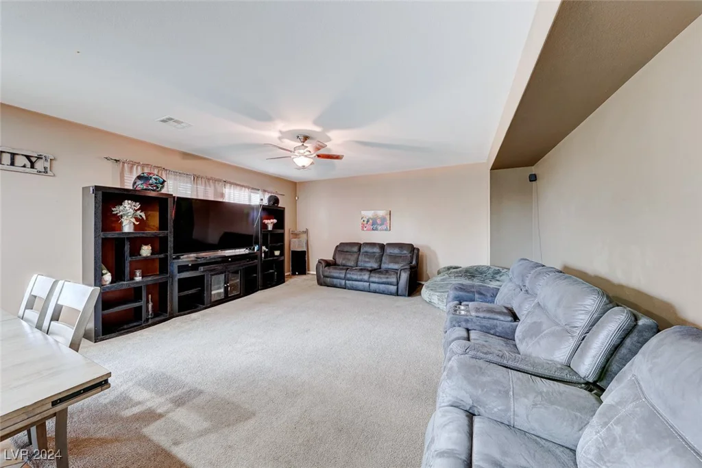 3881 Burma, North Las Vegas, NV 89032