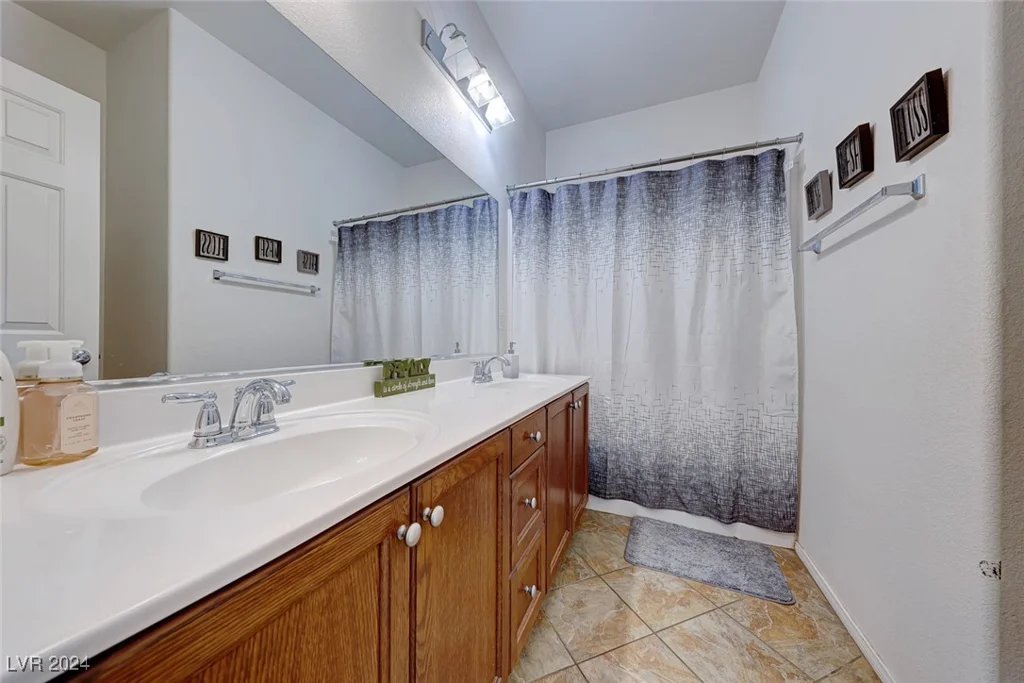 3881 Burma, North Las Vegas, NV 89032