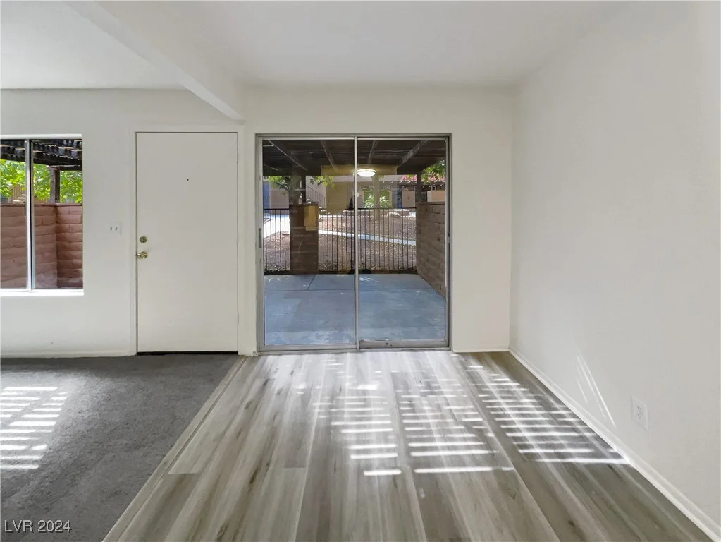 210 Shadybrook, Las Vegas, NV 89107