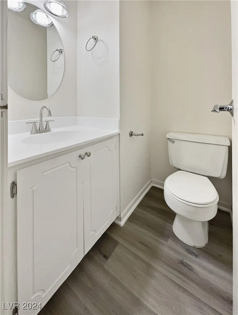 210 Shadybrook, Las Vegas, NV 89107