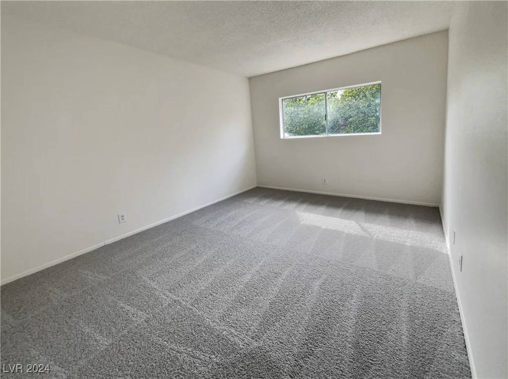 210 Shadybrook, Las Vegas, NV 89107