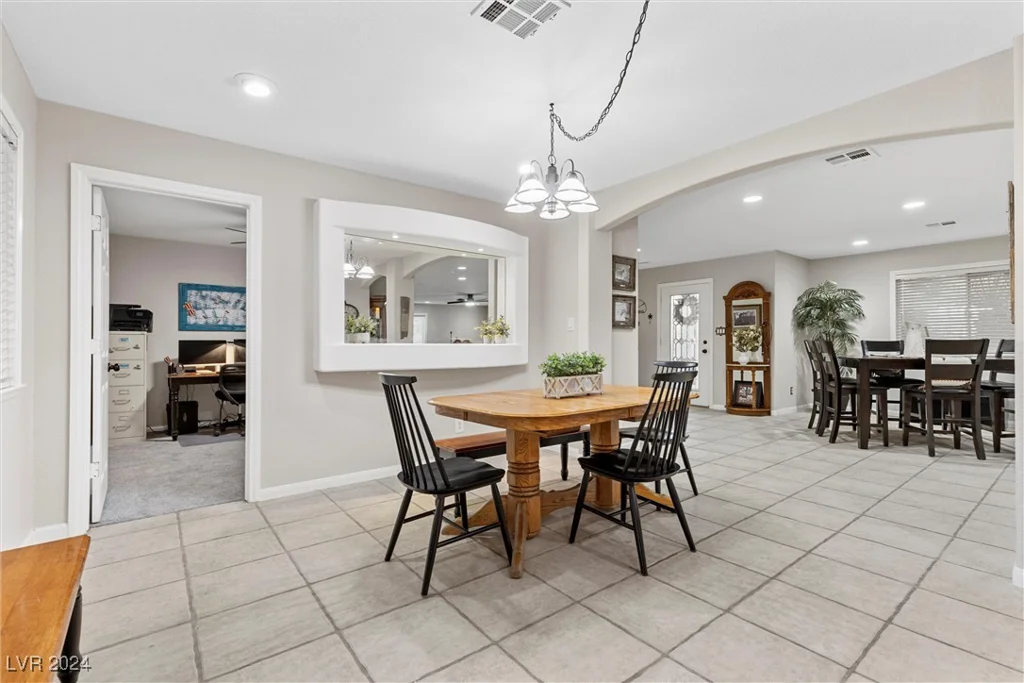 5901 Washburn, Las Vegas, NV 89130