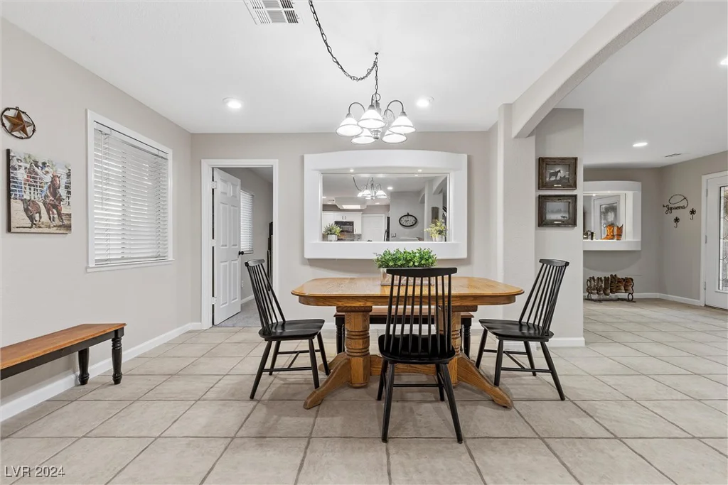 5901 Washburn, Las Vegas, NV 89130