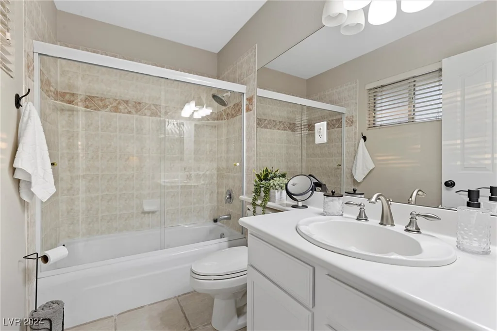 5901 Washburn, Las Vegas, NV 89130