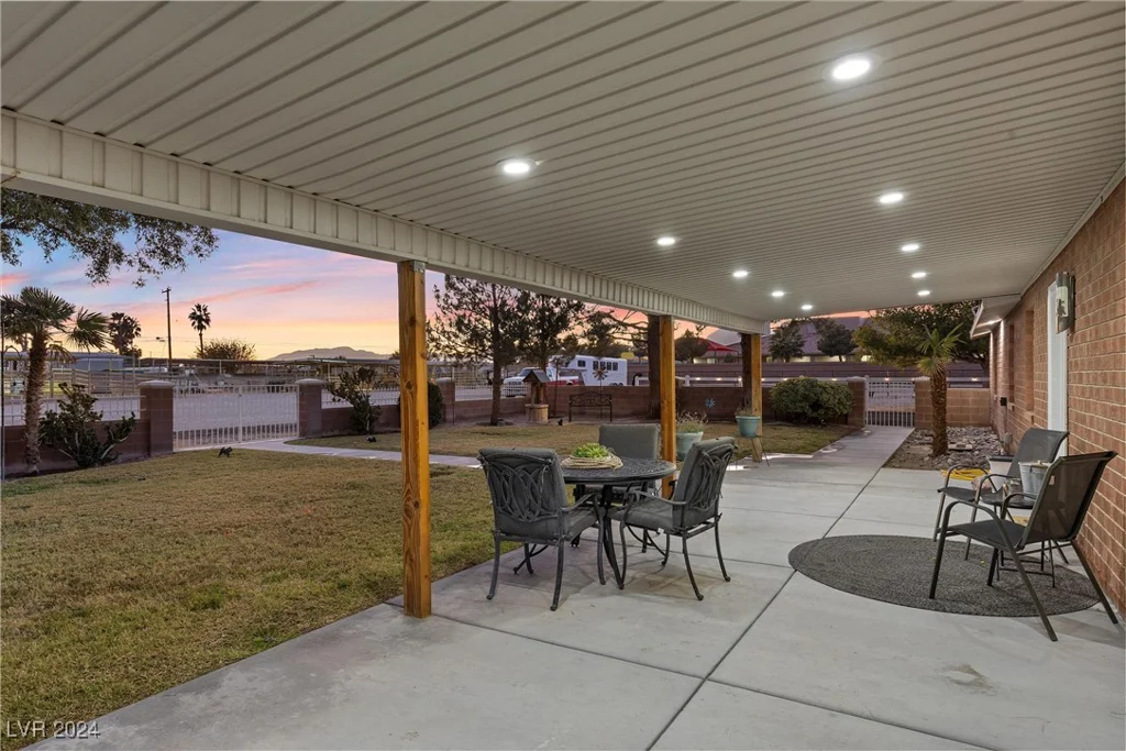 5901 Washburn, Las Vegas, NV 89130