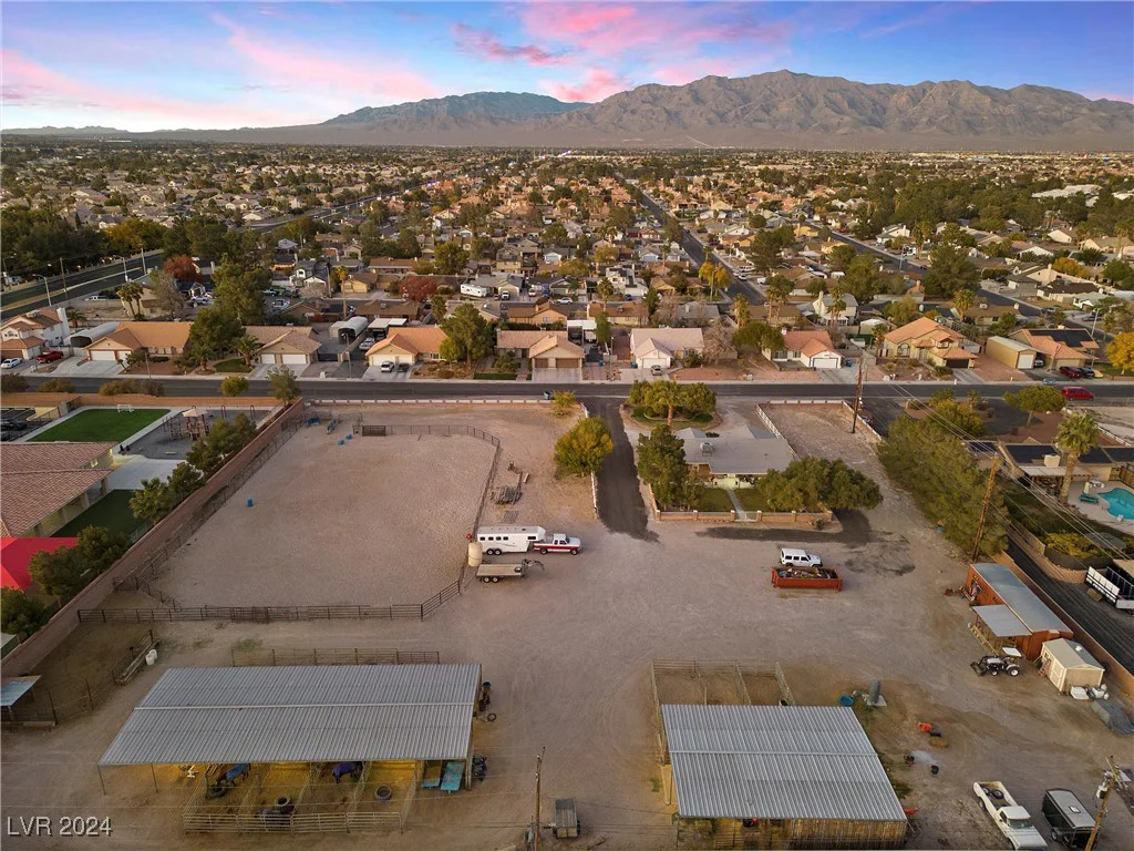 5901 Washburn, Las Vegas, NV 89130