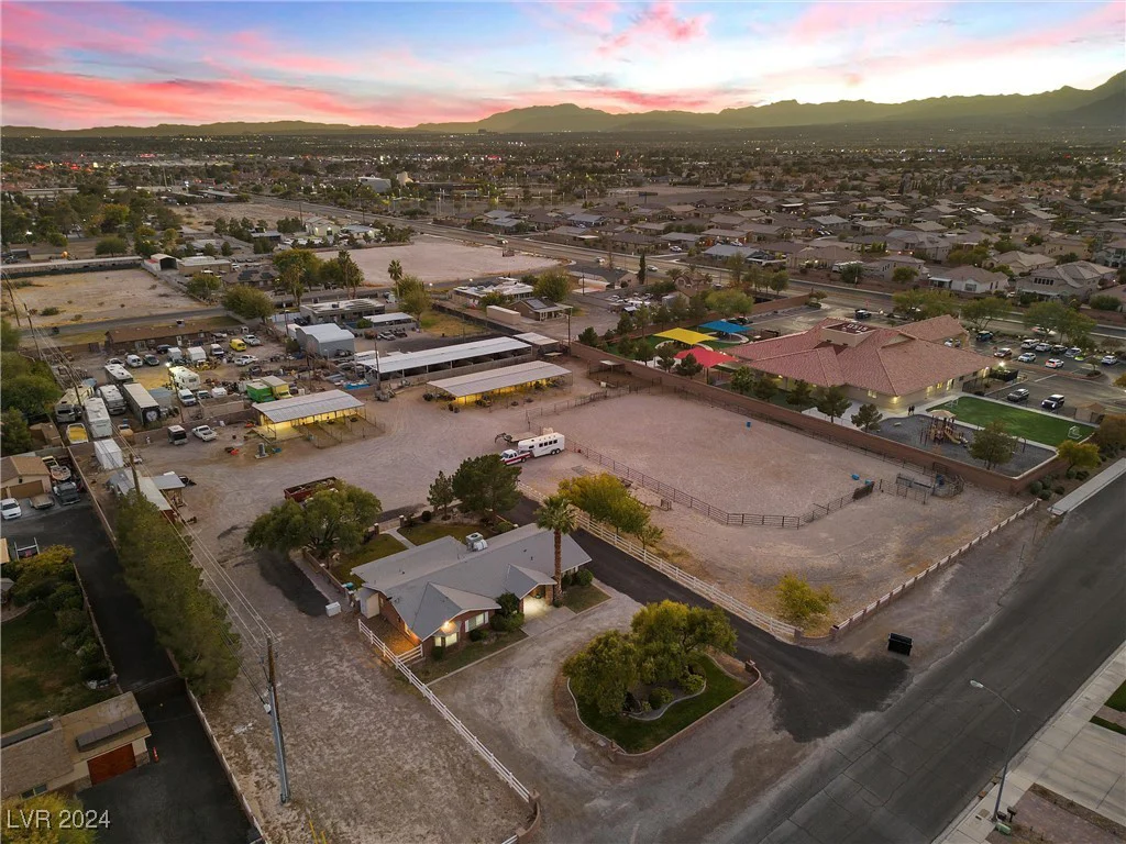 5901 Washburn, Las Vegas, NV 89130