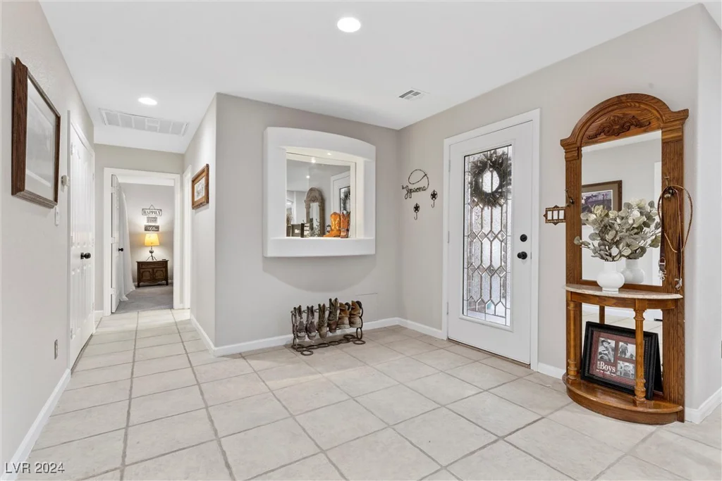 5901 Washburn, Las Vegas, NV 89130
