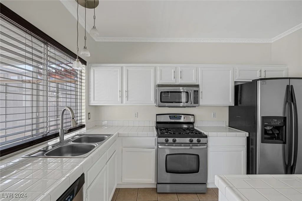 6229 Peach Orchard, Las Vegas, NV 89142