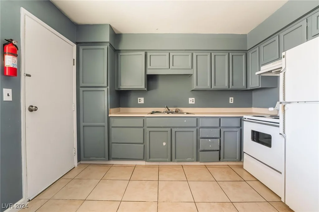 1961 Sycamore, Pahrump, NV 89048