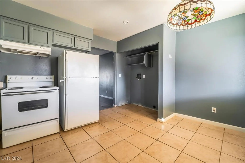 1961 Sycamore, Pahrump, NV 89048