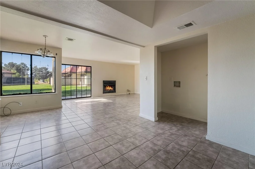 781 Bourbon, Pahrump, NV 89048