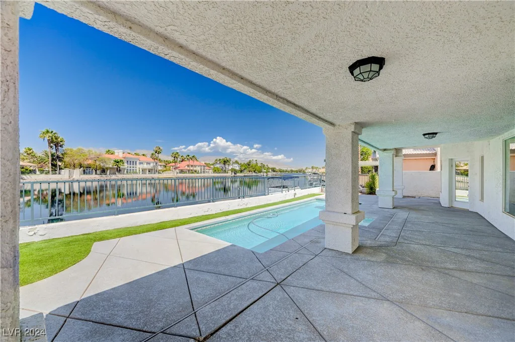 2717 Crystal Beach, Las Vegas, NV 89128