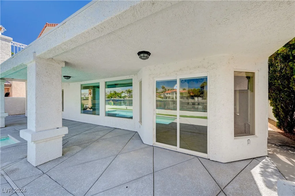 2717 Crystal Beach, Las Vegas, NV 89128