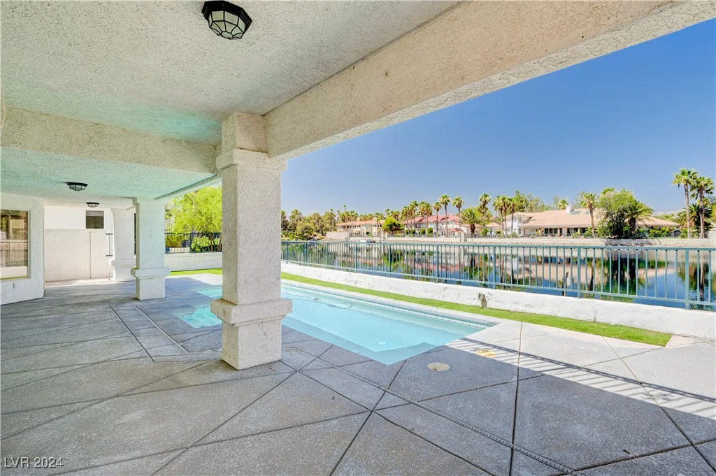 2717 Crystal Beach, Las Vegas, NV 89128